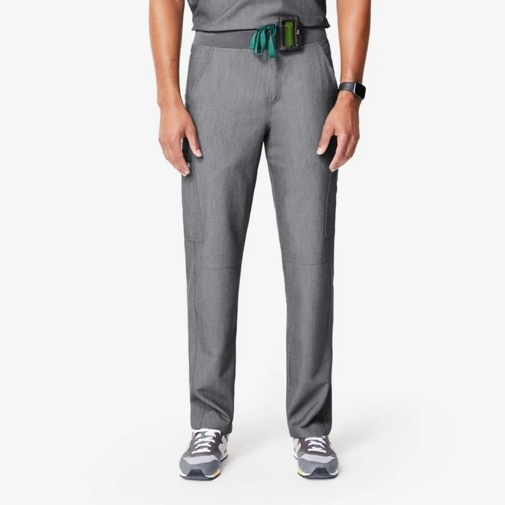 Figs Technical Collection Axim Cargo Scrub Pants Size Large
